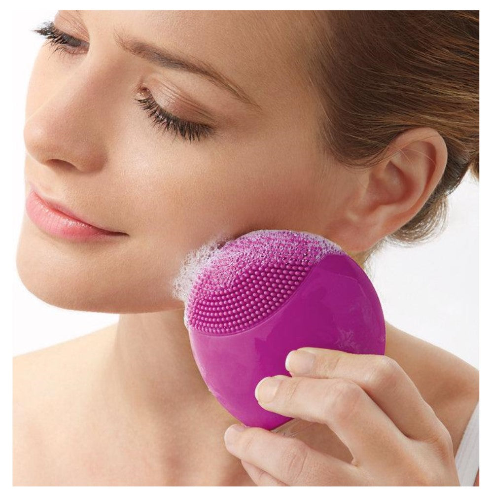 Arctisztító és masszírozó